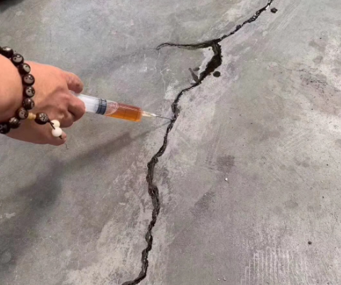 融安混凝土裂缝修补技术详解​